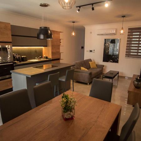 Msiebah Court San Gwann Modern Apt Near Sliema And St Julians Luaran gambar